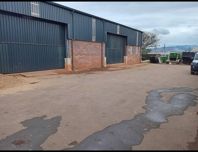 330M² BUILDING TO LET IN WILLOWTON INDUSTRIAL